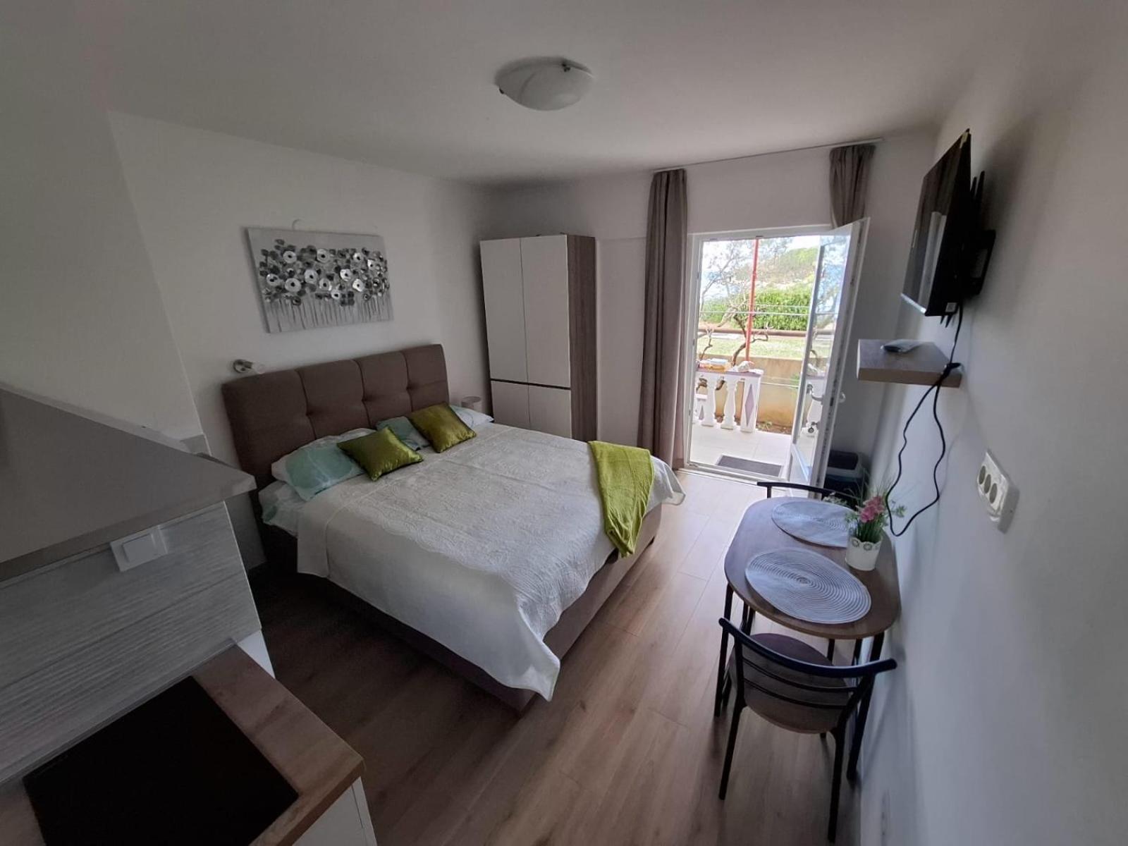 Apartments Venci บาร์บินเย ภายนอก รูปภาพ